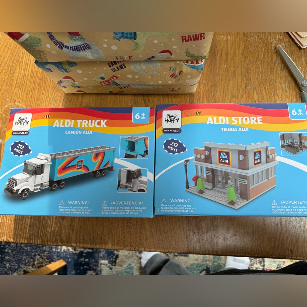 Bee Happy Aldi Semi Truck Aldi store building sets like Lego NIB limited edition